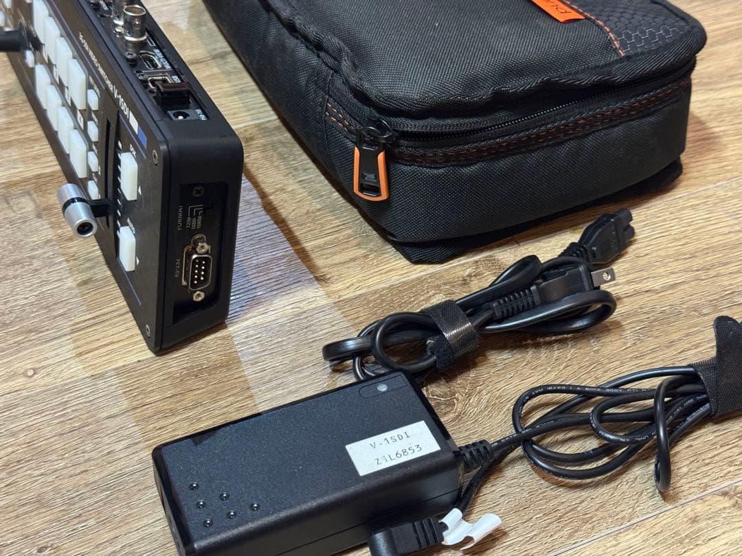 Roland V-1SDI HDビデオスイッチャー