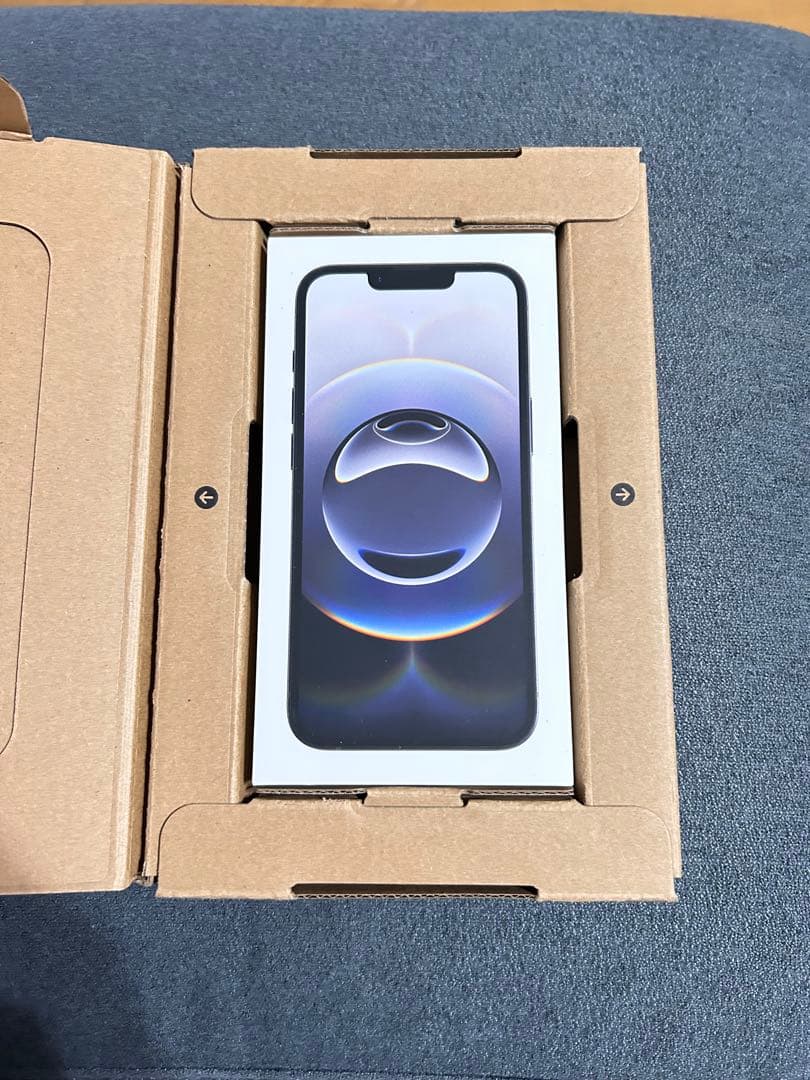 未開封 iPhone16e 128GB ブラック