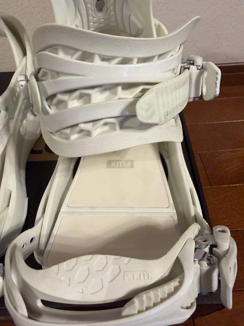 スノーボード 22-23 FLUX CV