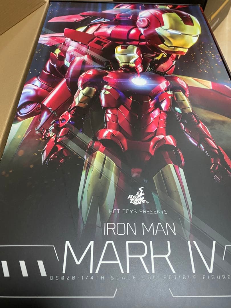 ホットトイズ　1/4　アイアンマン マーク4　パワードスーツ装着機付き