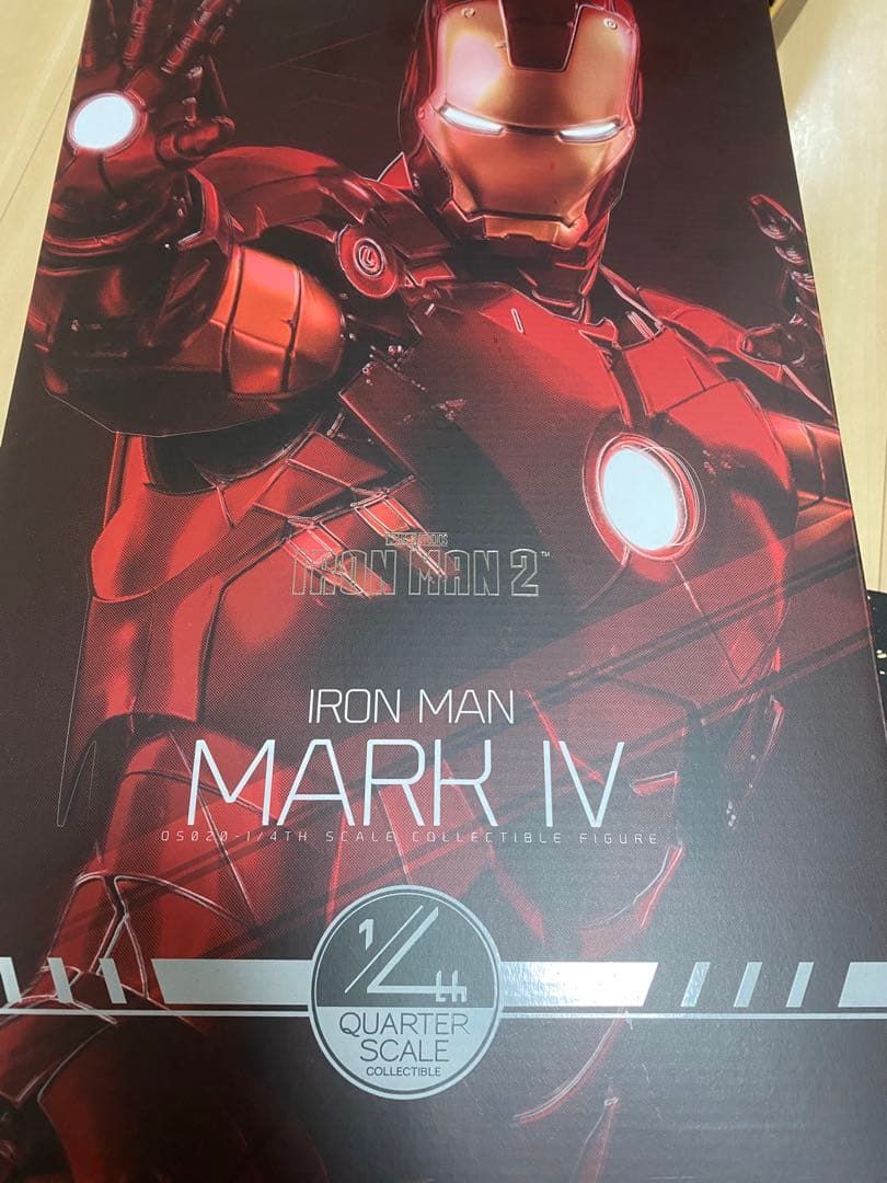 ホットトイズ　1/4　アイアンマン マーク4　パワードスーツ装着機付き