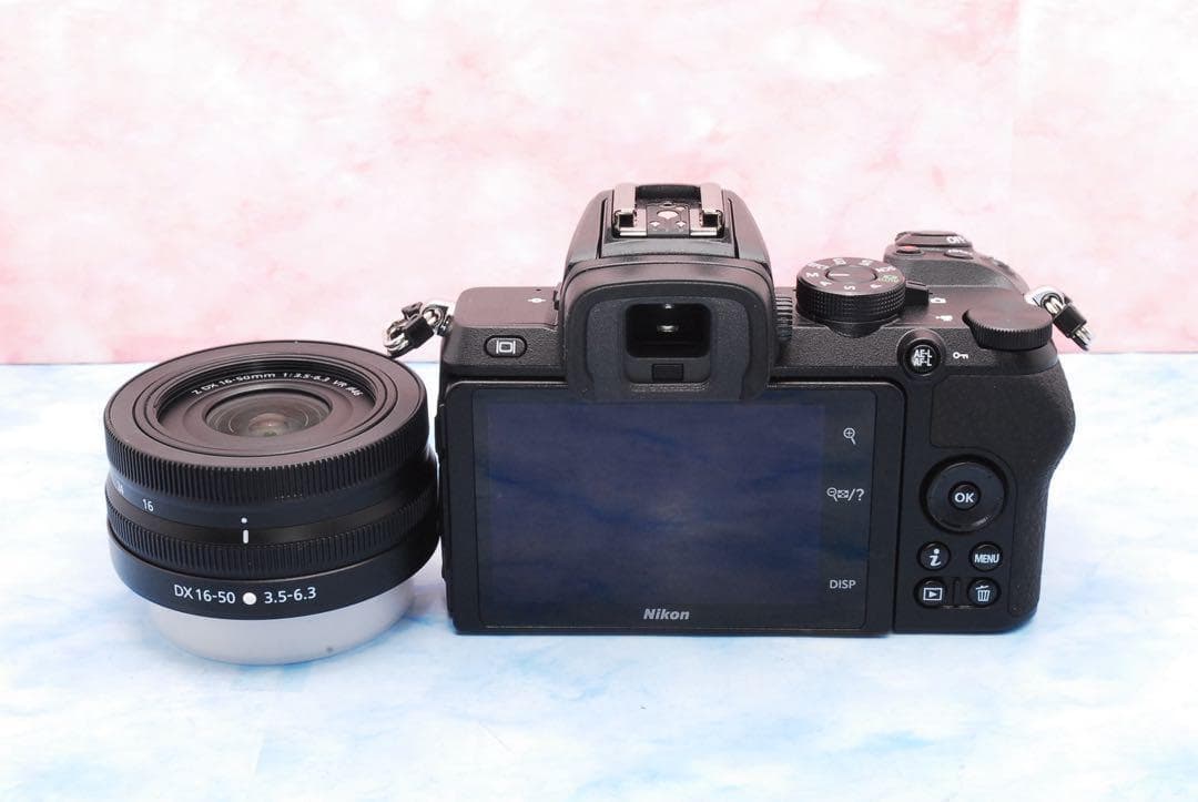 Nikon Z50☆S数僅か70回☆ミラーレス☆軽量＆コンパクト☆極美品