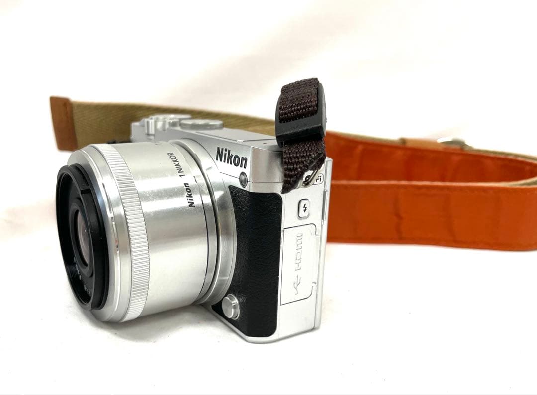 Nikon 1 J5 ミラーレス一眼 ダブルレンズキット ※充電器なし