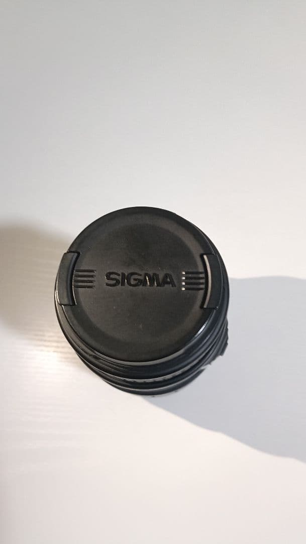 SIGMA 70-300mm f/4-5.6 ズームレンズ