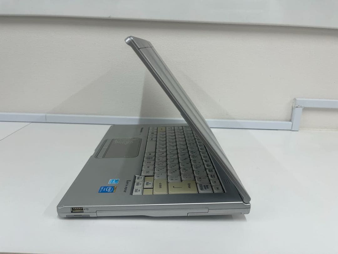 【美品】Panasonic ノートPC Officeソフト付 レッツノート