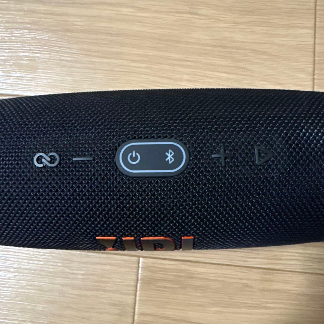 JBLチャージ5カバーと箱付き