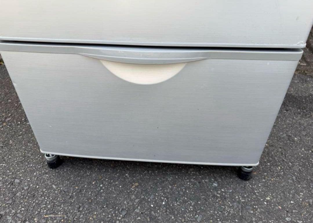 2012年式 255L AQUA 冷蔵庫 AQR-S261A