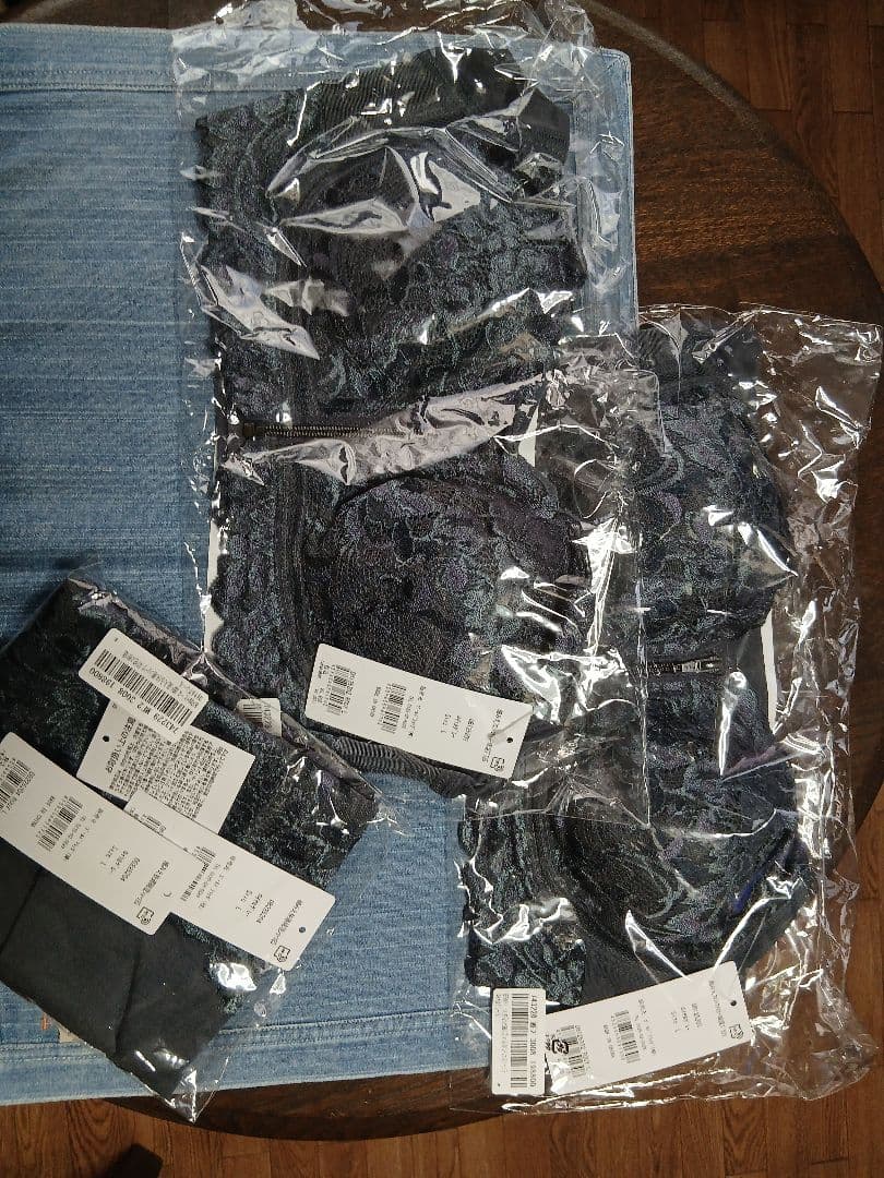 ★最終値下げブラデリスニューヨークフロントファスナーブラ&ショーツ L/2セット