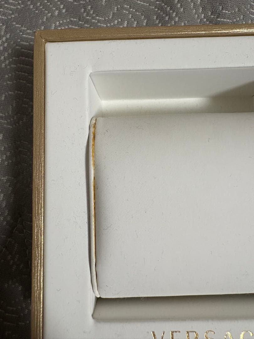 VERSACE ☆クォーツ式腕時計