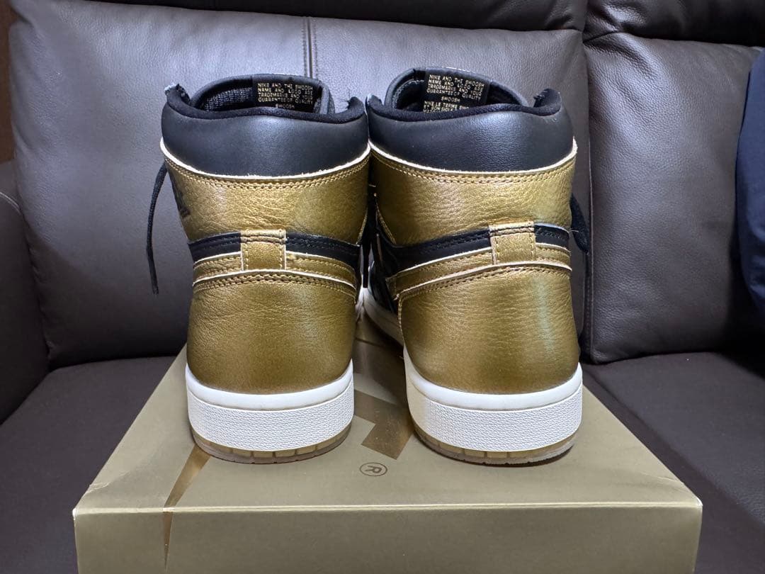 靴 Jordan 1 High OG \"Black and Gold\" 28cm