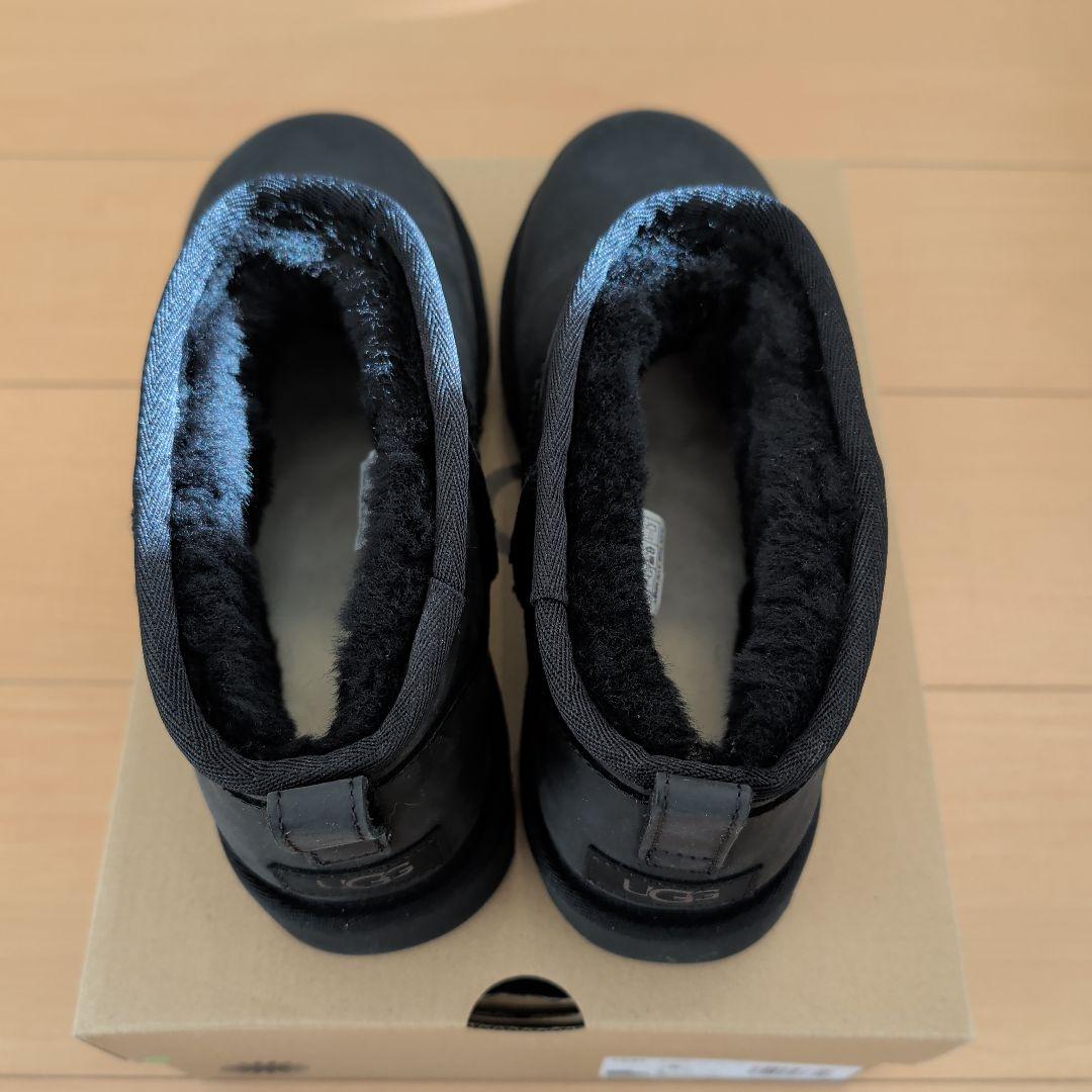 UGG クラシック ウルトラ ミニ LTHR 25cm
