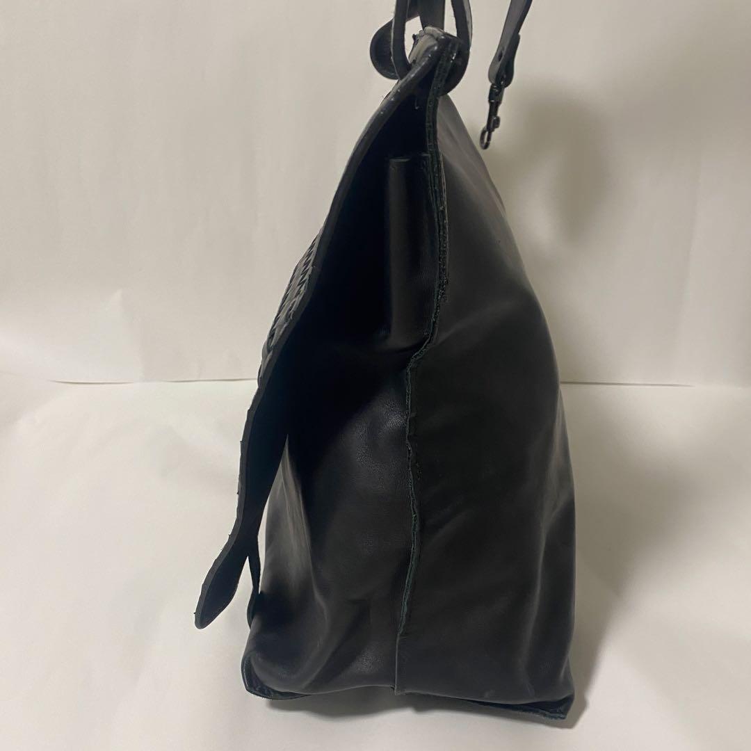 BOTTEGA VENETA メッセンジャーバッグ イントレチャート 黒