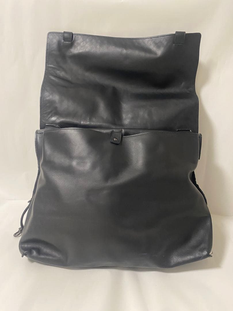 BOTTEGA VENETA メッセンジャーバッグ イントレチャート 黒