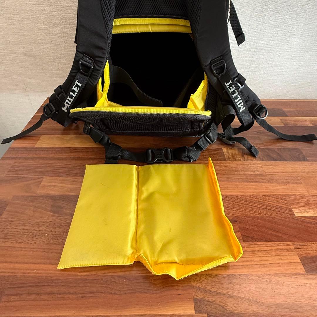 Nikon×MILLETコラボ カメラリュック 黒/グレー