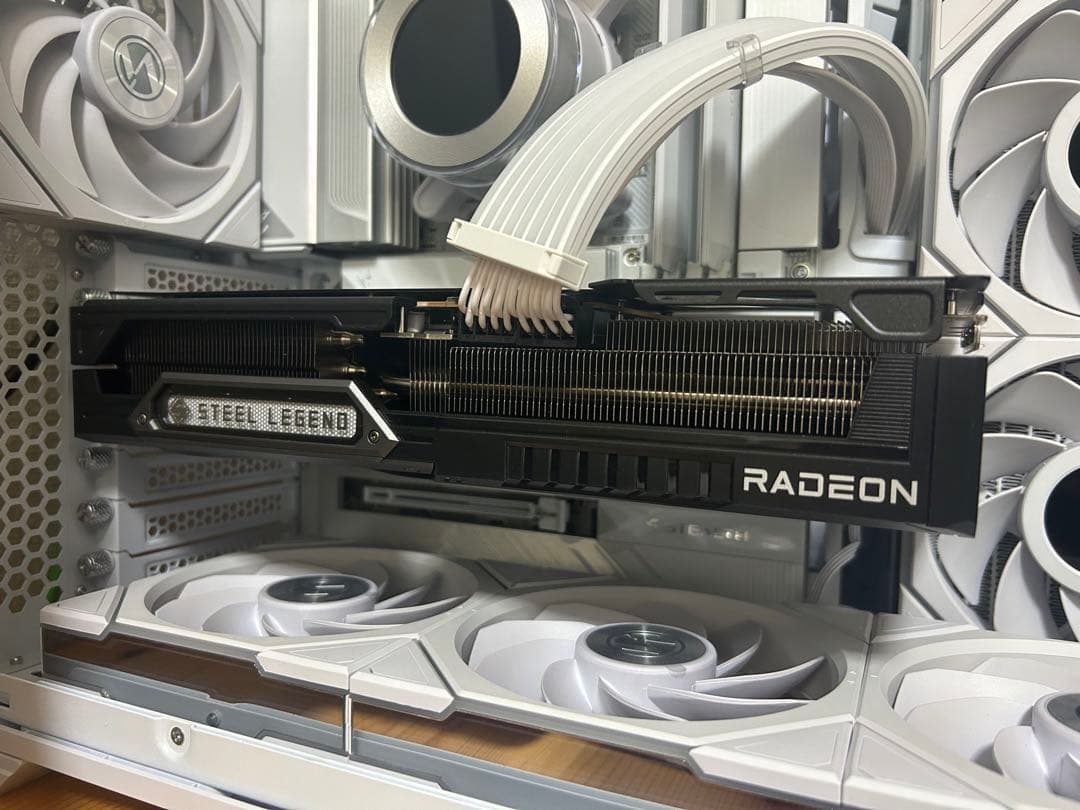 グラフィックボード・グラボ・ビデオカード ASRock Steel Legend Radeon RX9070XT 16GB