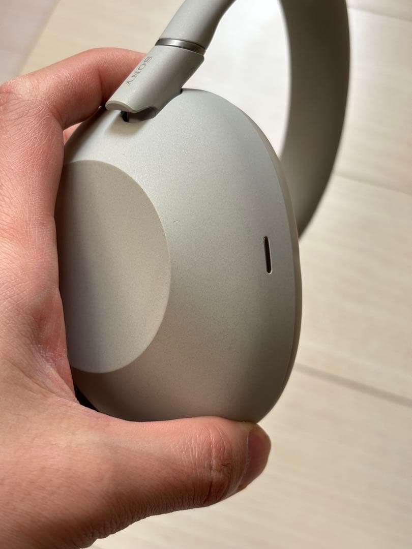 ソニー　ワイヤレスヘッドホン　WH-1000XM6 S