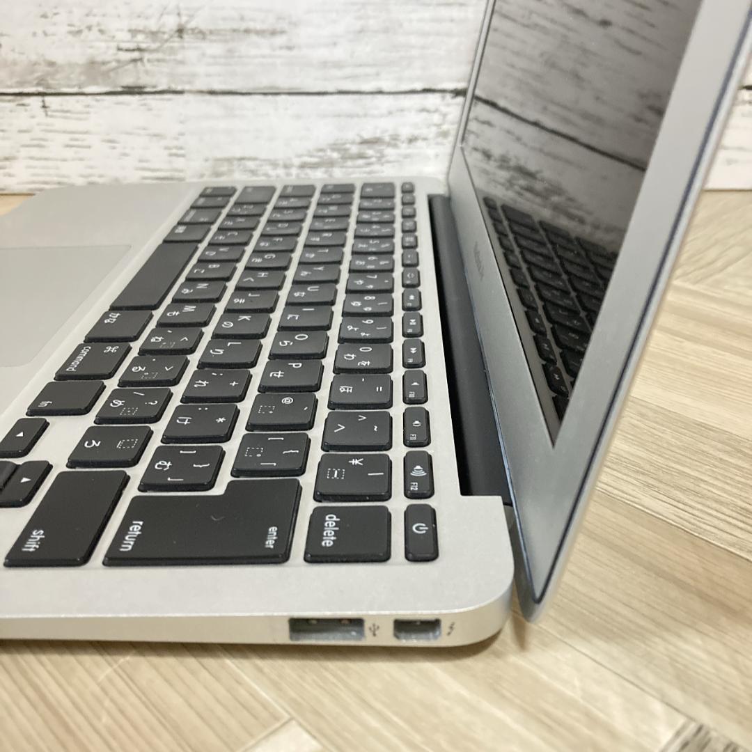 V7【Apple】 MacBook Air A1370 ノートPC 11インチ