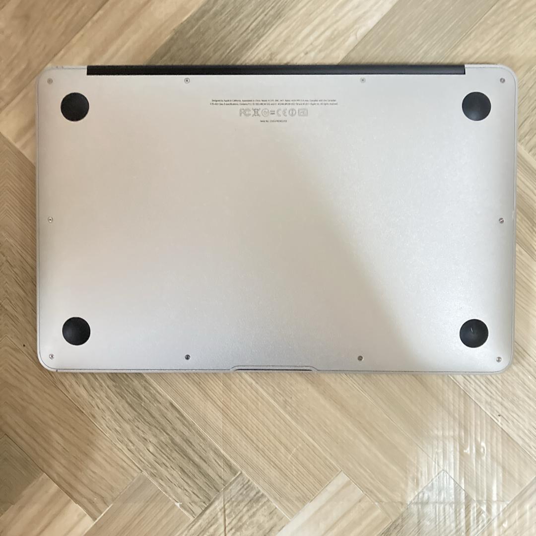 V7【Apple】 MacBook Air A1370 ノートPC 11インチ