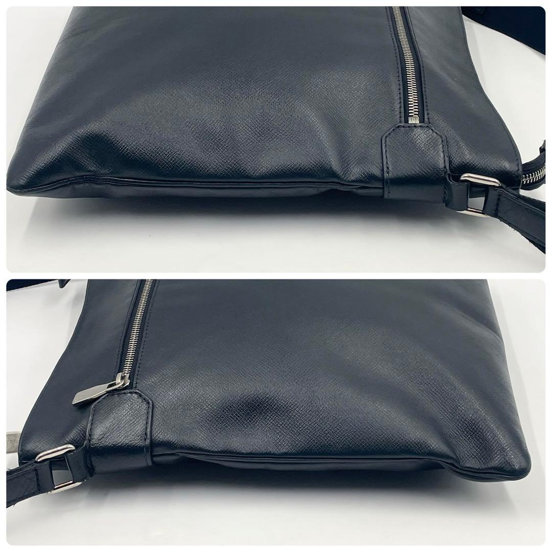 【極美品】ルイヴィトン タイガ サシャ ショルダーバッグ クロスボディ ブラック