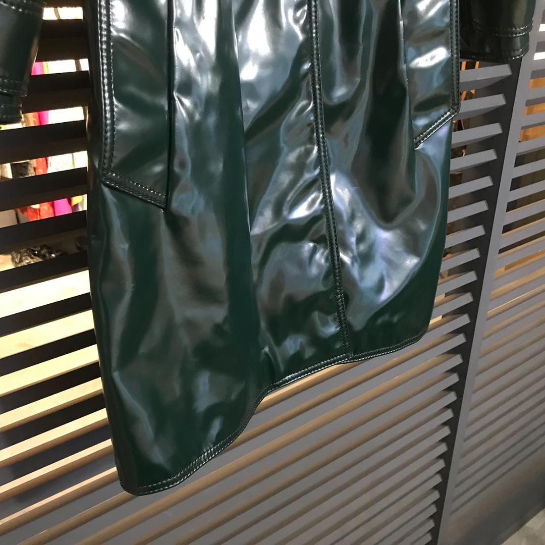 超美品 プラダ ベルト付き コート ダークグリーン 38 Sサイズ エナメル