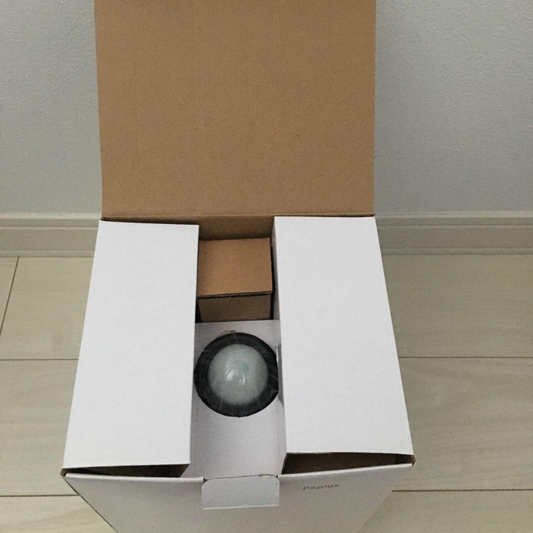 防犯カメラ　新品　カメラ付き　LEDセンサーライト　野外用　定価30000円