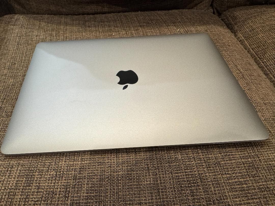 MacBook Air 13インチ シルバー 外箱付き Majextand装着