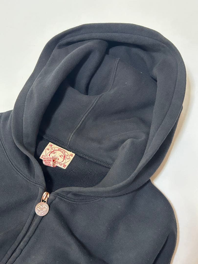 EVISU /黒　バックロゴフルジップパーカー