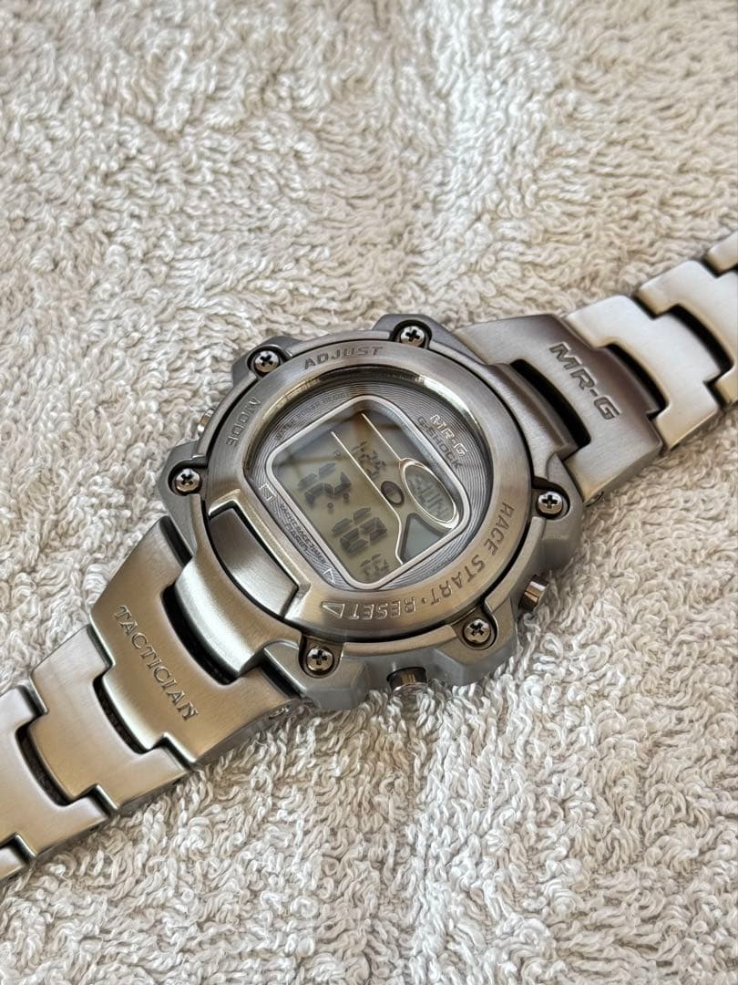 【未使用・箱/取説/保証書付】カシオMRG-1000TフルチタンGショック