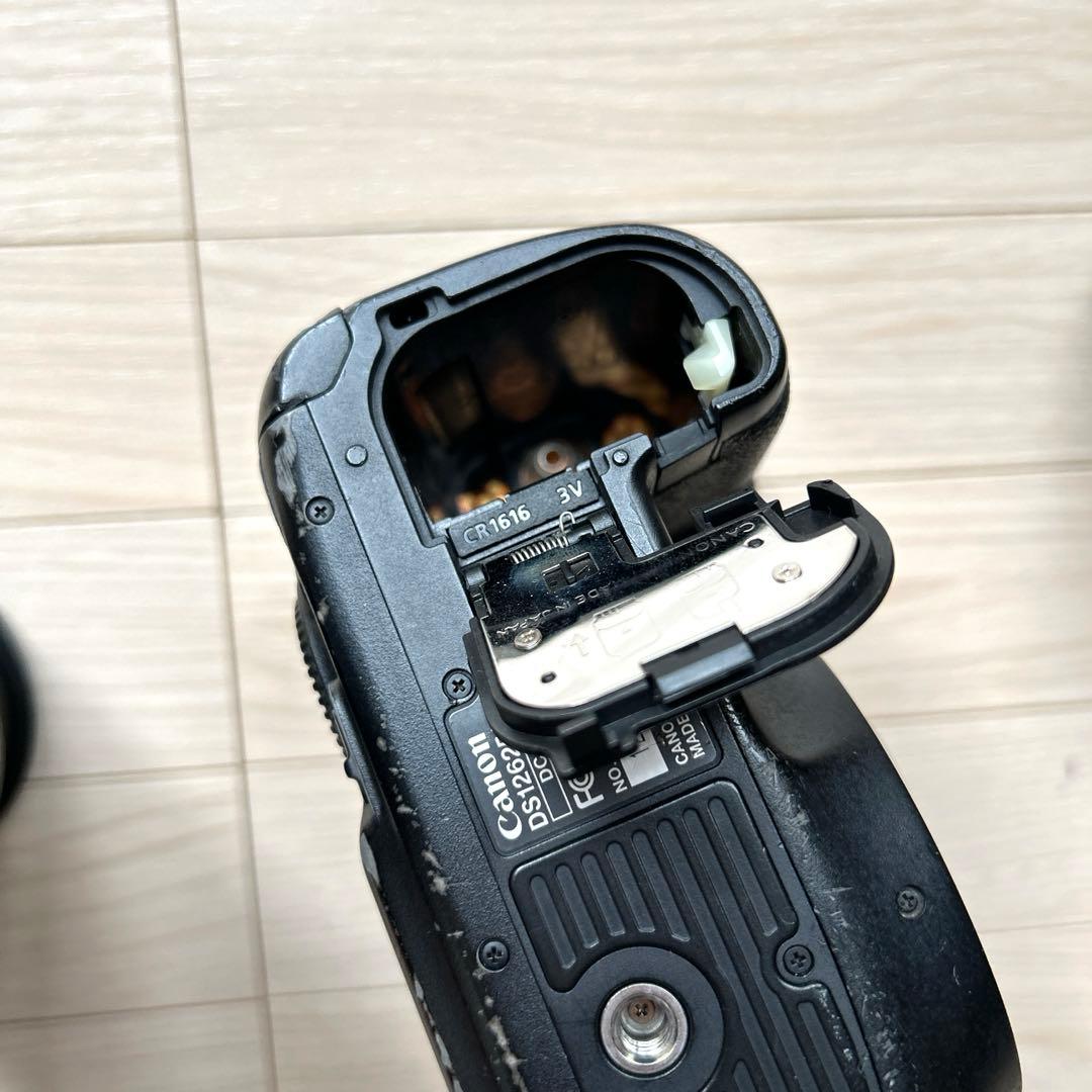 Canon EOS 7D レンズ バッテリーグリップ付き デジタル一眼レフカメラ