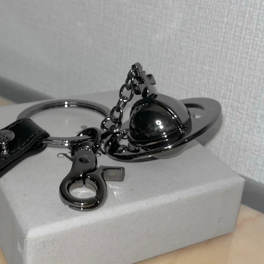 ヴィヴィアンウエストウッド キーリング 3D ORB GUNL