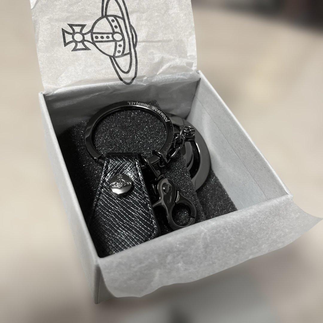 ヴィヴィアンウエストウッド キーリング 3D ORB GUNL