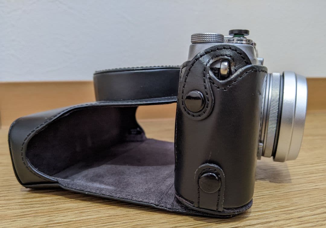 Fujifilm FUJI X100 23mm f/2レンズ