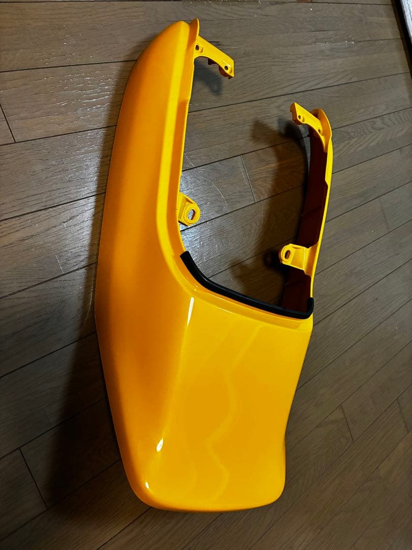 美品　CB400SF NC31純正テールカウル　パールシャイニングイエロー