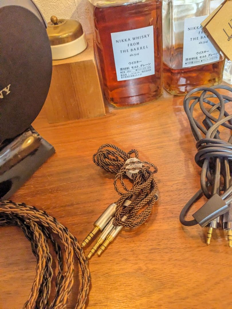 SONY MDR-Z7 キンバーケーブル他ケーブル類　スタンド付き