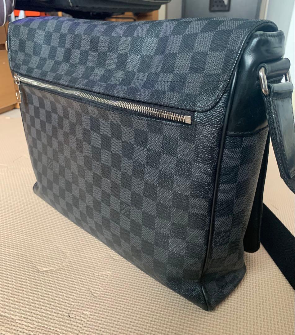 Louis Vuitton ダミエ・グラフィット メッセンジャーバッグ