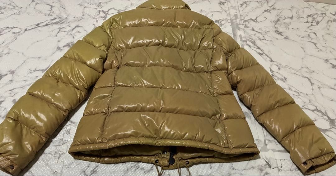 あ*ゅ様 ★MONCLER ベージュ ダウンジャケット レディース2サイズ