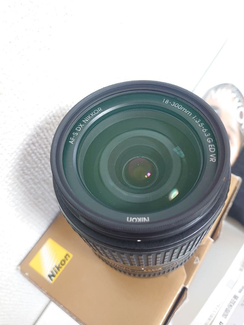 Nikon NIKKOR 18-300mm レンズ
