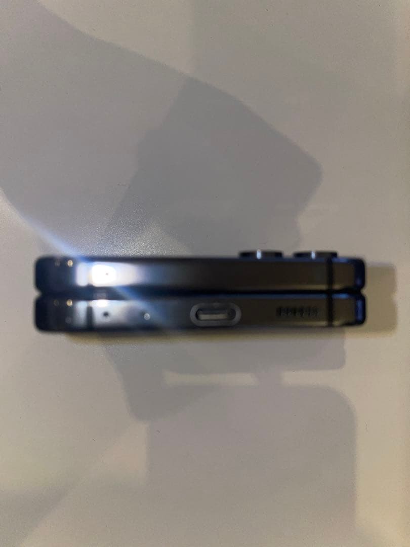 Galaxy Z flip5（箱あり）