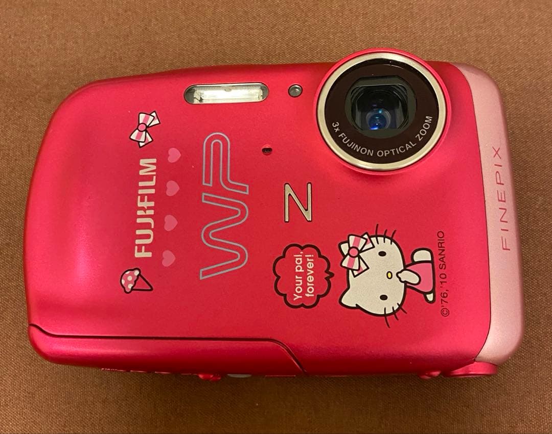 【希少美品】FUJIFILM Z33 WP ハローキティー サンリオ　動作確認済