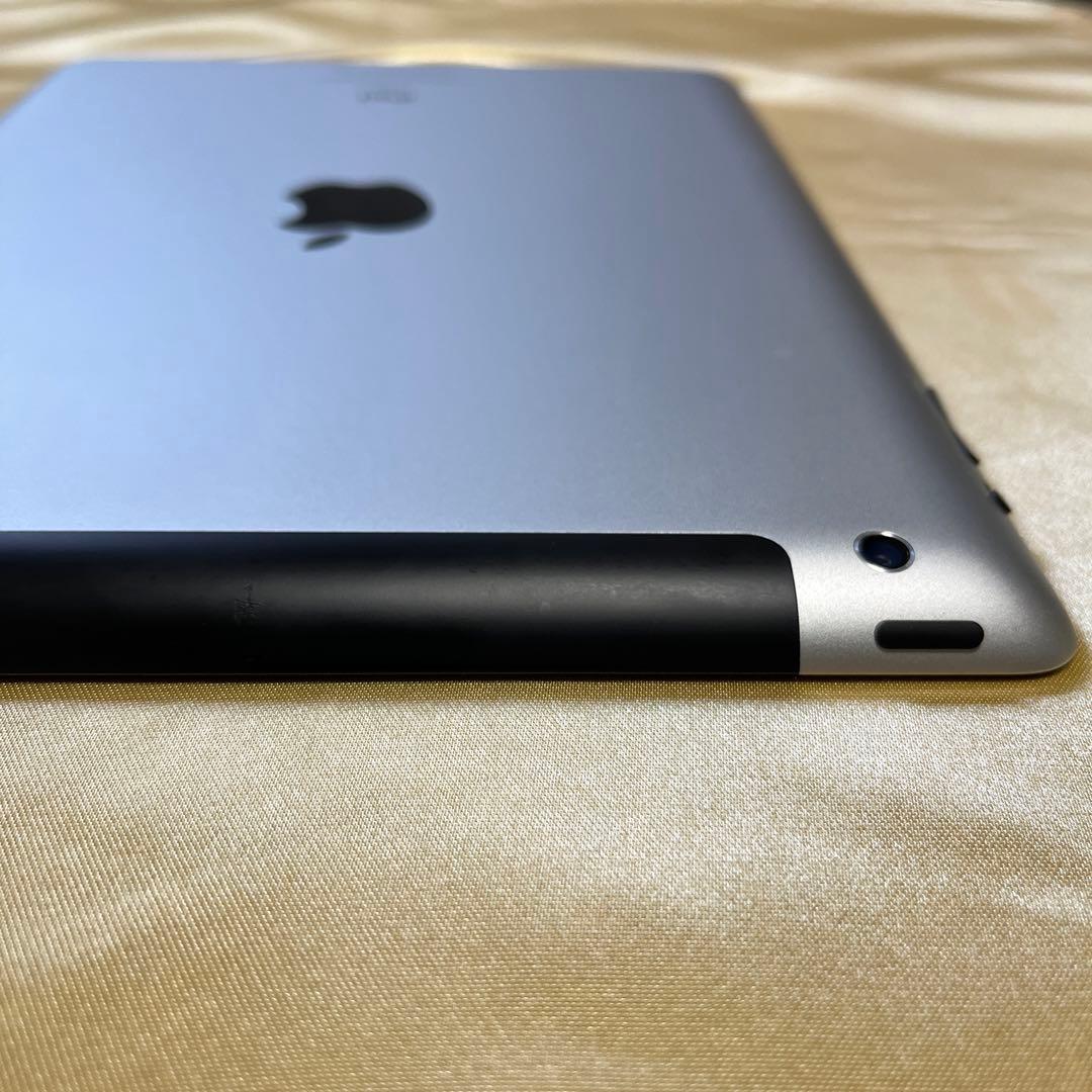 iPad 第3世代　64GB シルバー　Wi-Fi 30ピンduckケーブル