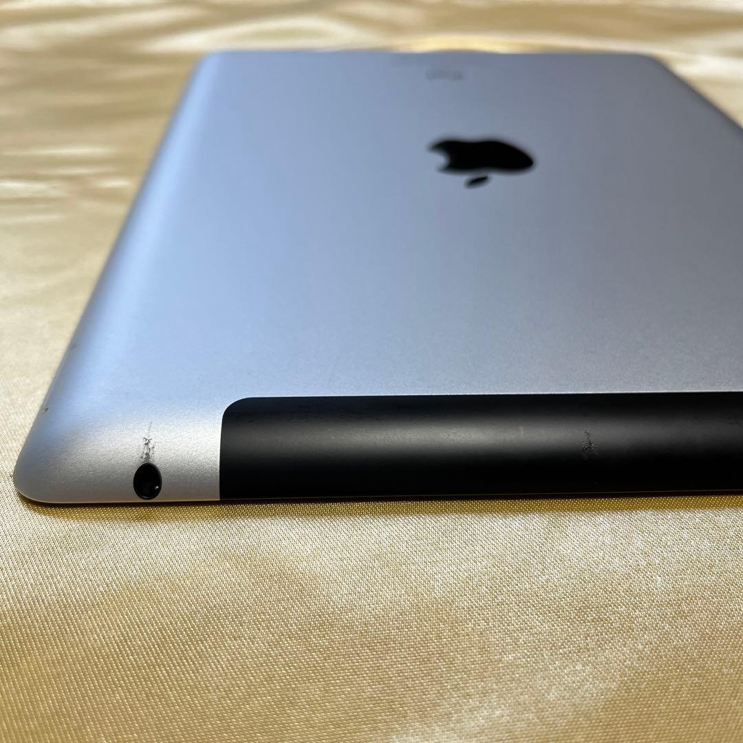 iPad 第3世代　64GB シルバー　Wi-Fi 30ピンduckケーブル