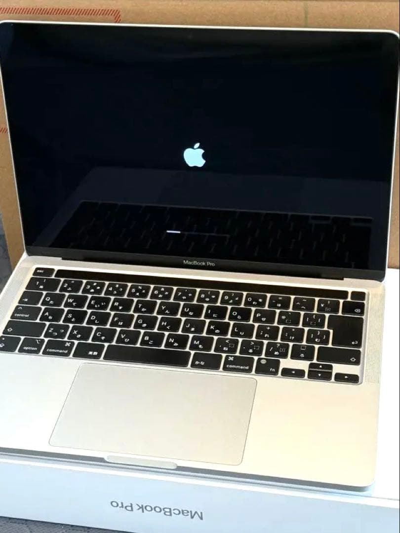MacBook Pro 13インチ M1 8GB/256GB