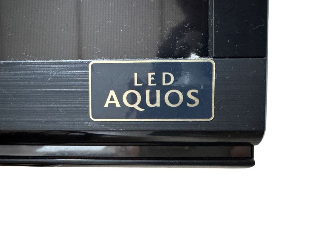 薄型液晶テレビ