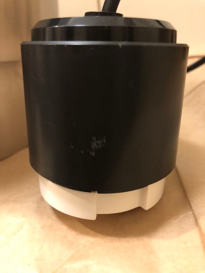 BoConcept　パインコーン ペンダントランプ　サテン仕上げ　メタル製