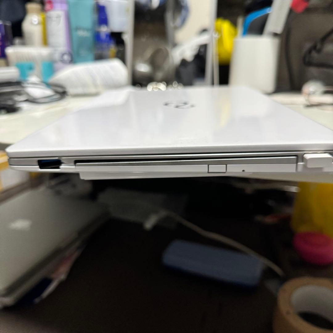 Windowsノート本体 FUJITSU LIFEBOOK SH75/B1