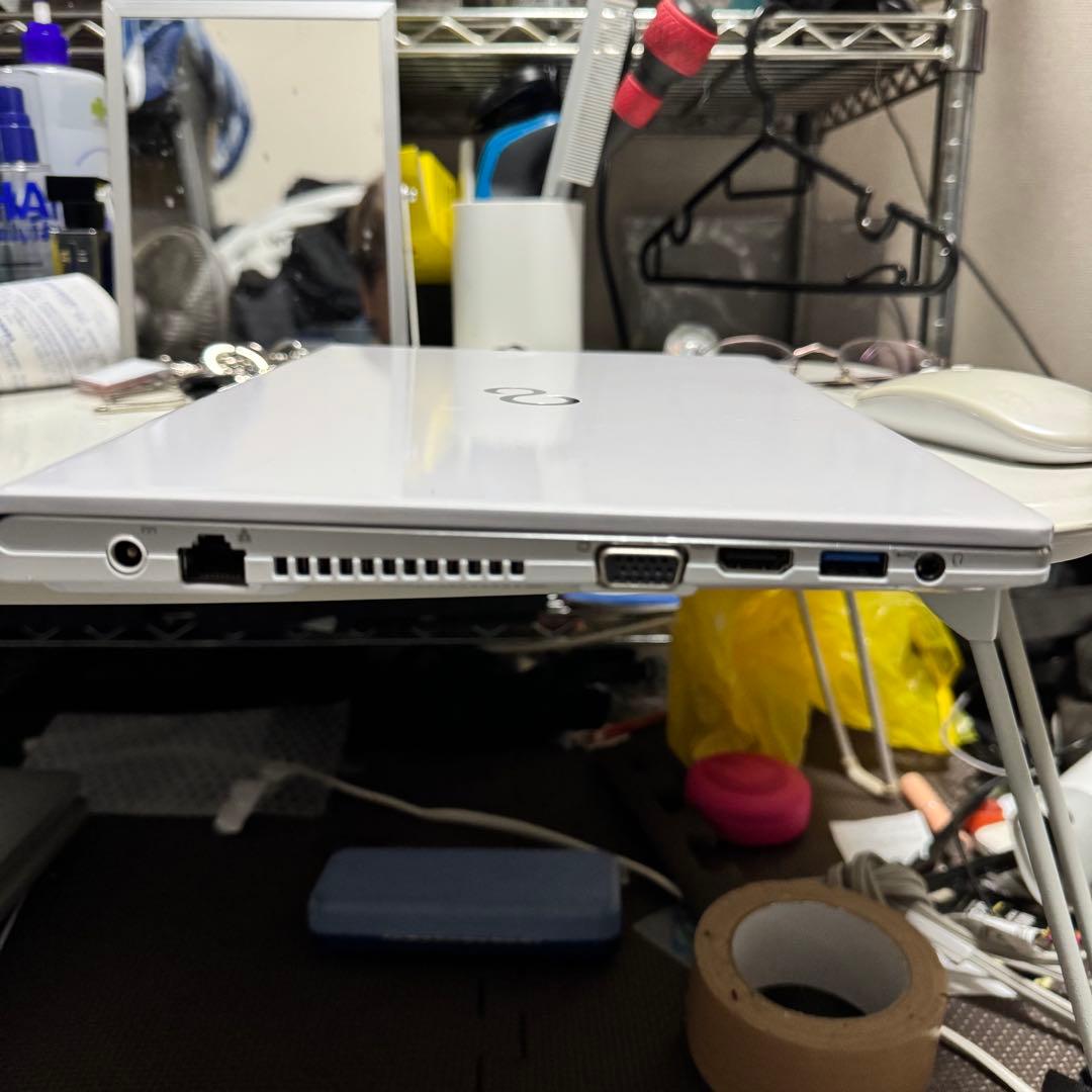 Windowsノート本体 FUJITSU LIFEBOOK SH75/B1