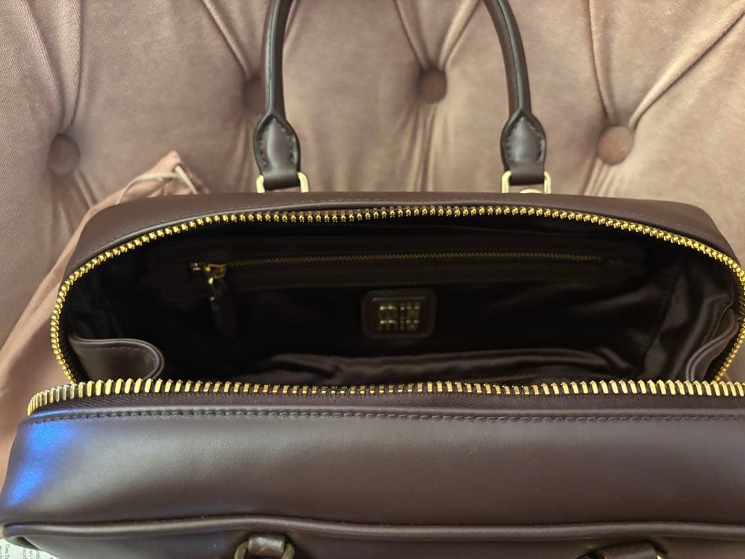 MIUMIU アルカディ　ブラウン　ラージ