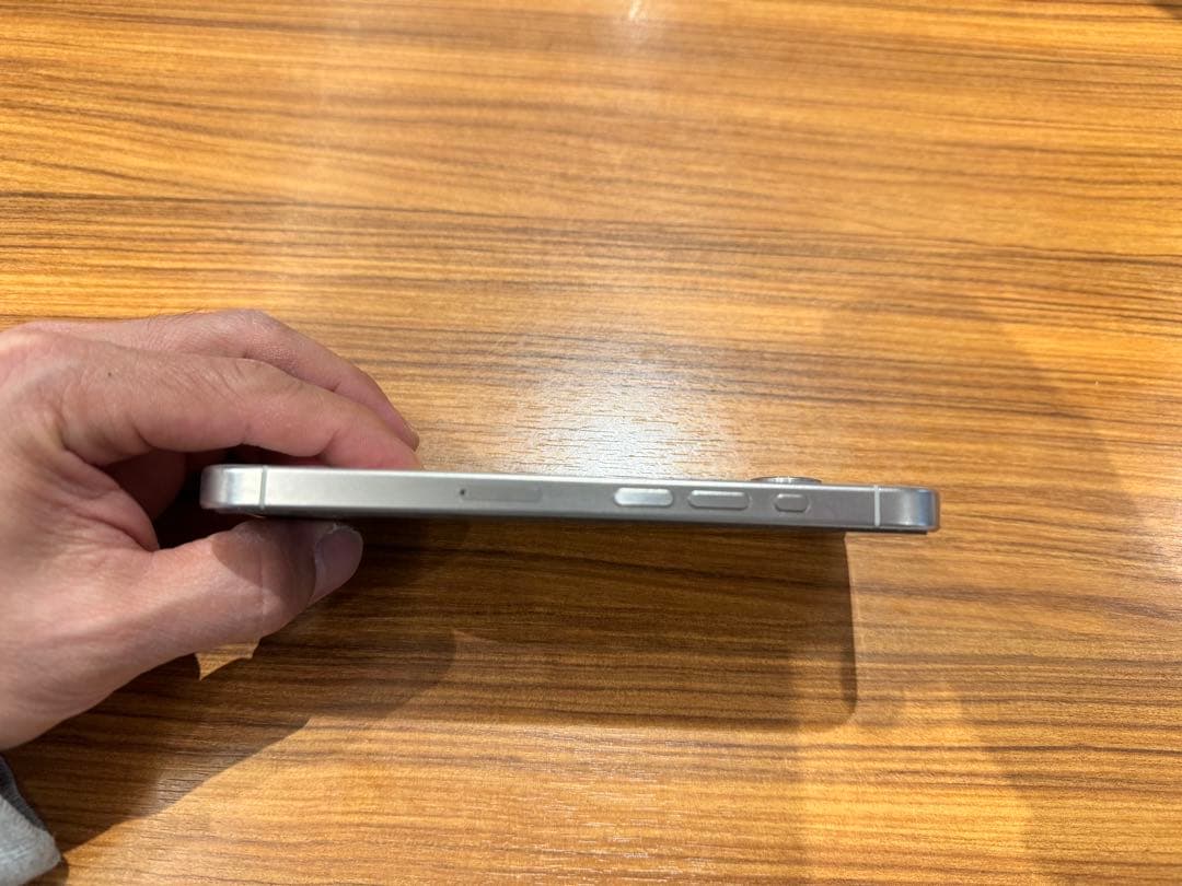 iphone15pro 128GA SIMフリー