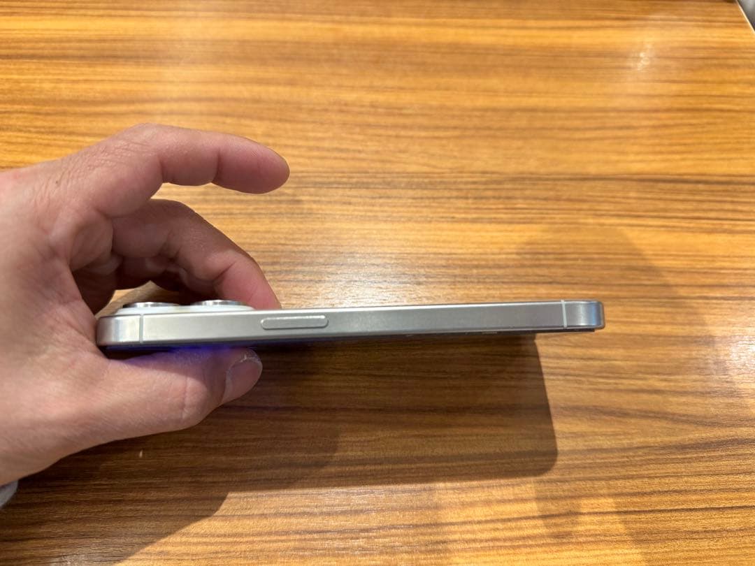 iphone15pro 128GA SIMフリー