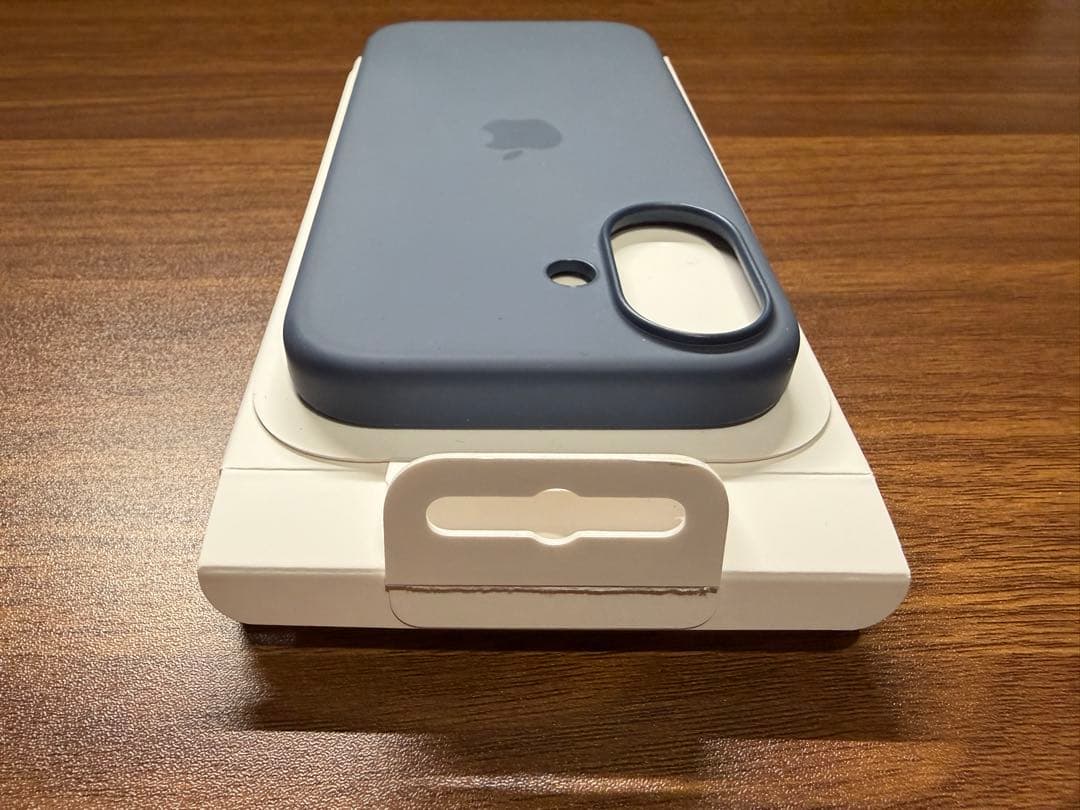 【美品】iPhone17 ミストブルー 256GB SIMフリー（おまけ付き）